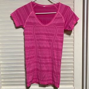 Lululemon run swiftly top